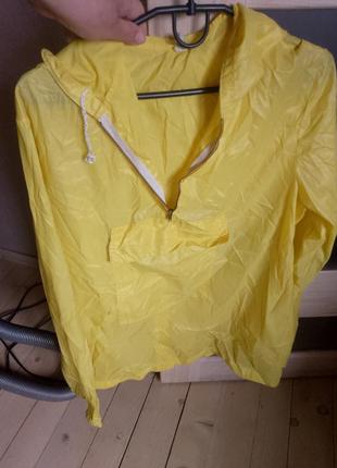 Желтая куртка1 фото