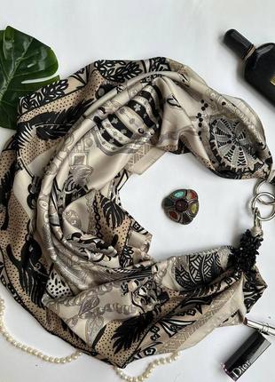 Дизайнерська хустка "осіння казка" від бренду my scarf,  прикрашена агатом6 фото