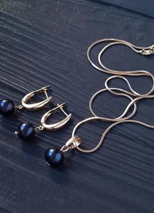 Сережки з натуральних чорних перлів у позолоті7 фото