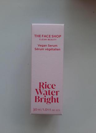 Освітлювальна сироватка для обличчя the face shop rice water bright serum 30 мл1 фото