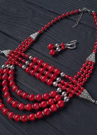 Комплект из натуральных кораллов бусы и браслет