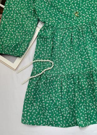 Платье зеленое в мелкие цветы2 фото