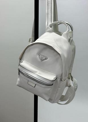 Рюкзак женский в стиле prada re-nylon small backpack white9 фото