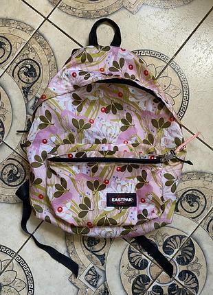 Женский портфель от мирового бренда eastpak u.s.a. flower multicolor1 фото