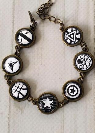 Браслет марвел знаки