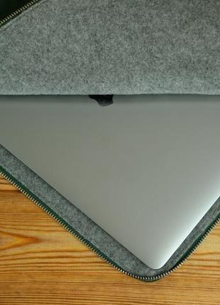 Чохол для macbook з повстяною підкладкою на блискавці, вінтажна шкіра crazy horse, колір зелений3 фото