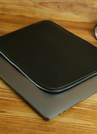 Чехол для macbook с войлочной подкладкой на молнии, матовая кожа grand, цвет черный4 фото