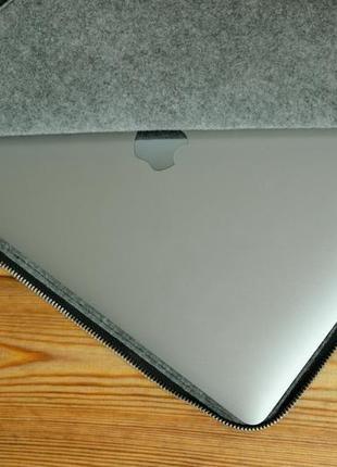 Чохол для macbook з повстяною підкладкою на блискавці, шкіра італійський краст, колір чорний3 фото