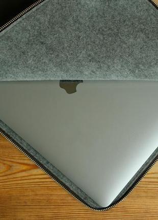 Чохол для macbook з повстяною підкладкою на блискавці, вінтажна шкіра crazy horse, колір шоколад3 фото