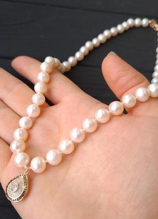 Розкішне святкове намисто та сережки з натуральних перлів у позолоті5 фото