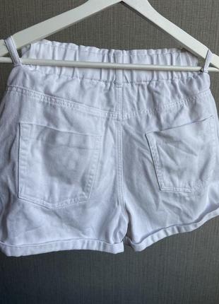 Білі джинсові шорти жіночі3 фото