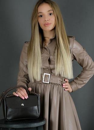 Шкіряна жіноча сумочка "макарун xl", гладка шкіра, колір шоколад2 фото