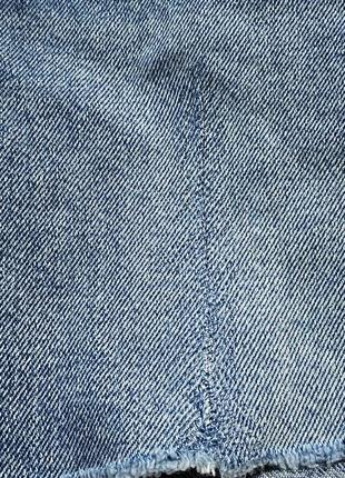 Базовая классная джинсовая мини юбка с необработанным краем с потертостями only5 фото
