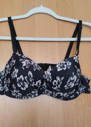 Бюстик с пуш апом