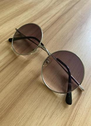 Круглі сонцезахисні окуляри2 фото
