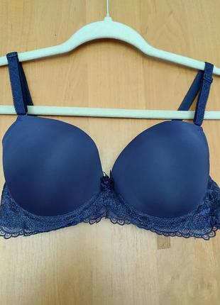 Бюстик з пуш апом