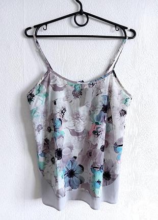 Красивая майка на тонких бретелях