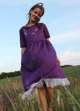 Сукня в квітах