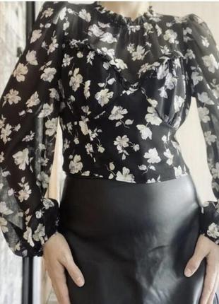 Легкая женственная блуза корсетного типа4 фото
