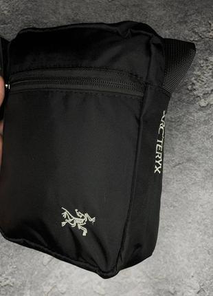 Месенджер чорний arcteryx чоловіча сумка через плече арктерікс барсетка водонепроникна середня3 фото