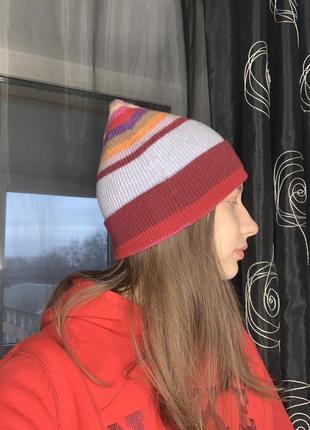 Модна смугаста жіноча шапка в смужку шерсть