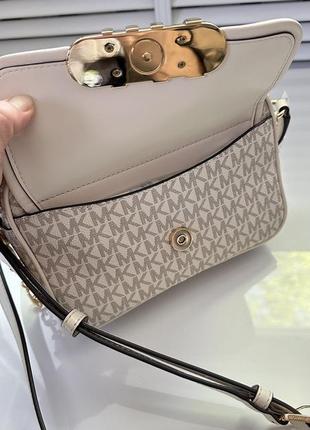 Молочная сумка parker medium vanilla michael kors3 фото