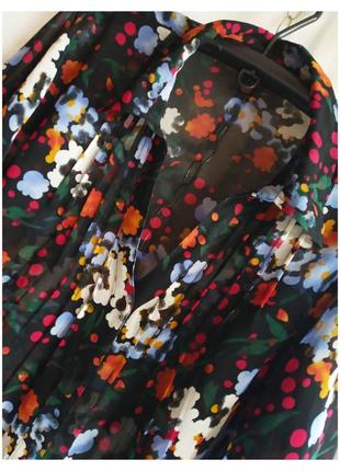 Gina benotti
літня  блуза жіноча сорочка з воротнічком  під шифон.великий розмір.

склад поліестер. 
стан дуже хороший,без дефектів.
якісна тканина.3 фото