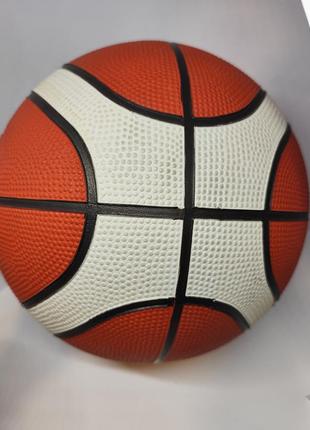 Баскетбольний м'яч molten b5g2000 fiba, оригінал, нові4 фото