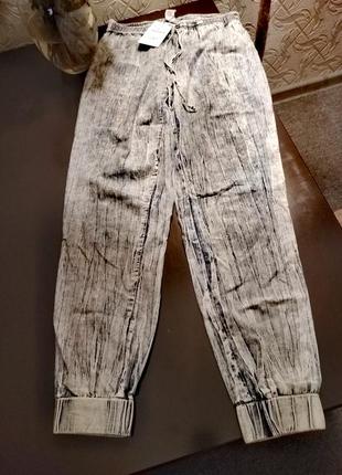 Модные джинсы zara