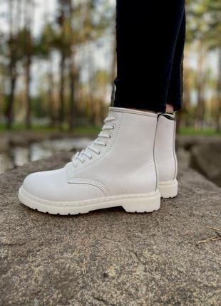 Dr. martens white no logo 2