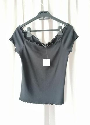 Футболка топ в рубчик бренд terranova розмір на бирці вказано xl дуже еластична тканина груди 80 см