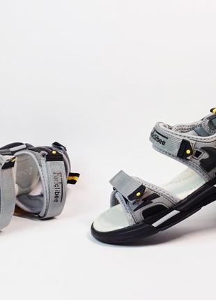 Дитячі босоніжки для хлопчика