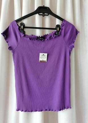 Футболка топ в рубчик бренд terranova розмір на бирці вказано xl дуже еластична тканина груди 80 см