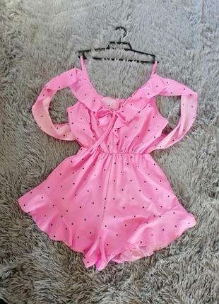 Стильний легкий літній ромпер комбінезон у горох з відкритими плечима та воланами