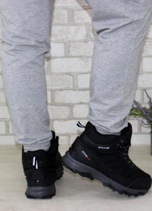 Чоловічі зимові черевики на шнурівці з мембраною waterproof чорний4 фото