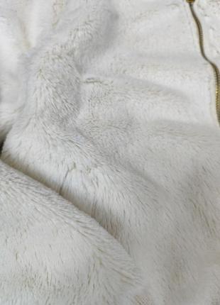 Кофта для девочки h&m меховая на молнии молочного цвета размер 122/128 (7-8 лет)9 фото