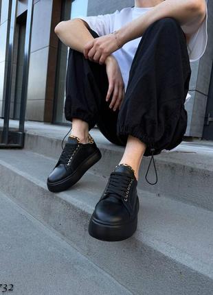 Натуральные кожаные черные кеды - кроссовки на высокой подошве2 фото