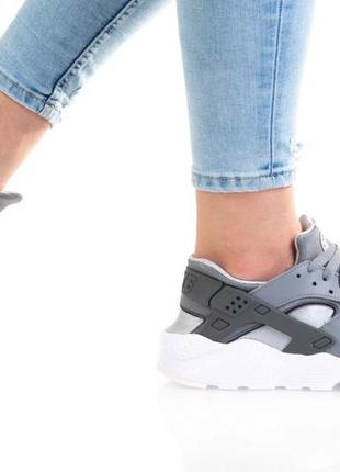 Оригінальні кросівки nike huarache p.35-362 фото