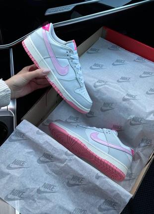 Женские кроссовки nike sb dunk low 520 pink puck