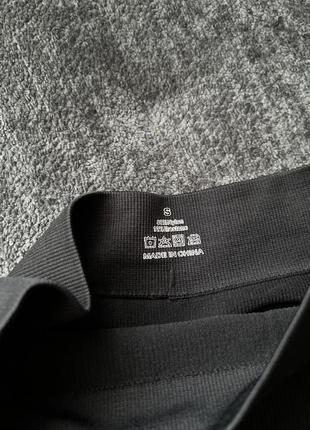 Черные спортивные шорты пуш-ап9 фото
