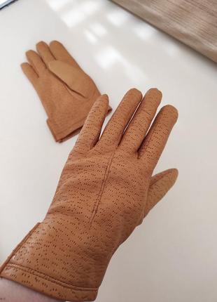 Новые кожаные перчатки на меху5 фото