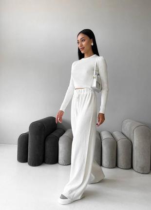 Костюм у рубчик (штани і топ)