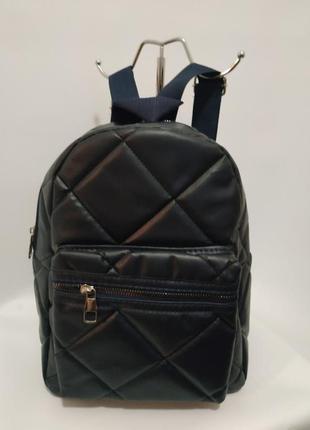 Женский черный рюкзак