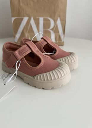 Дитячі черевики zara, туфлі zara, макасини zara, кеди zara