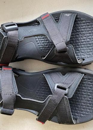 Босоніжки quechua 38-39р. оригінал