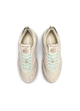 Женские кроссовки reebok lx 2200 beige5 фото