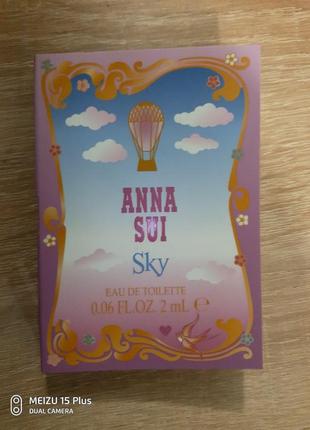 Anna sui sky