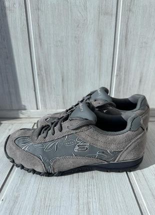 Кросівки skechers.36