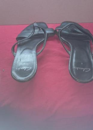 Шльопанці clarks. р. 382 фото