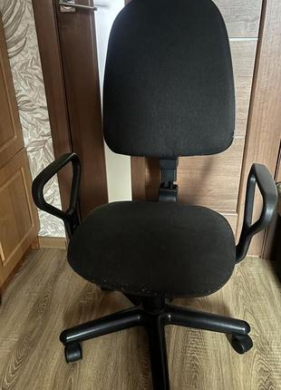 Офісний стілець1 фото